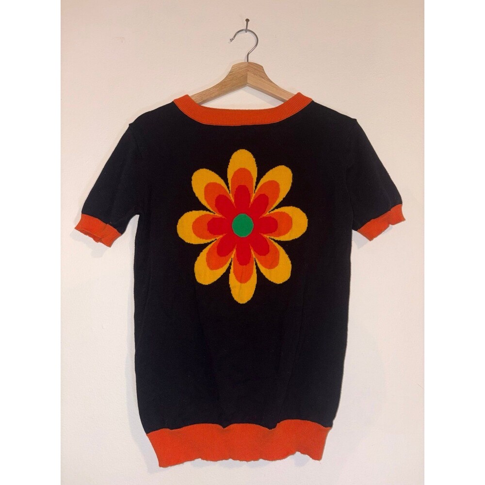 Retro Flower 100% Cotton Short Sleeved Sweater - Size Medium